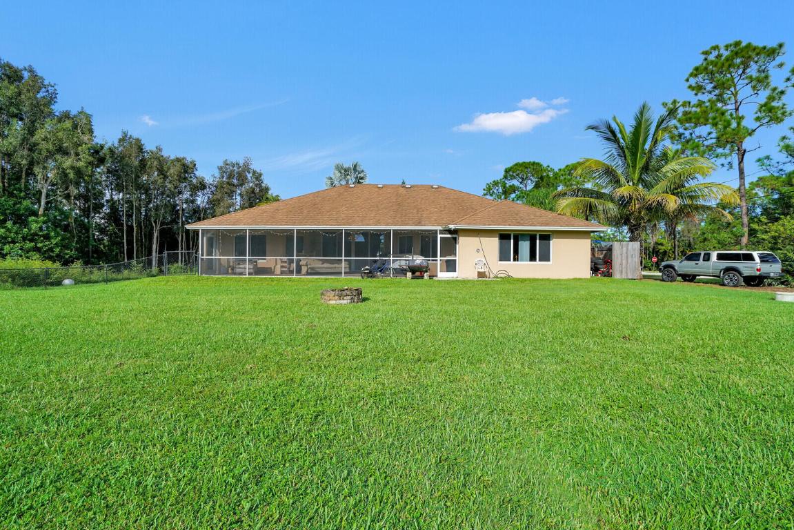 7534 Coconut Boulevard