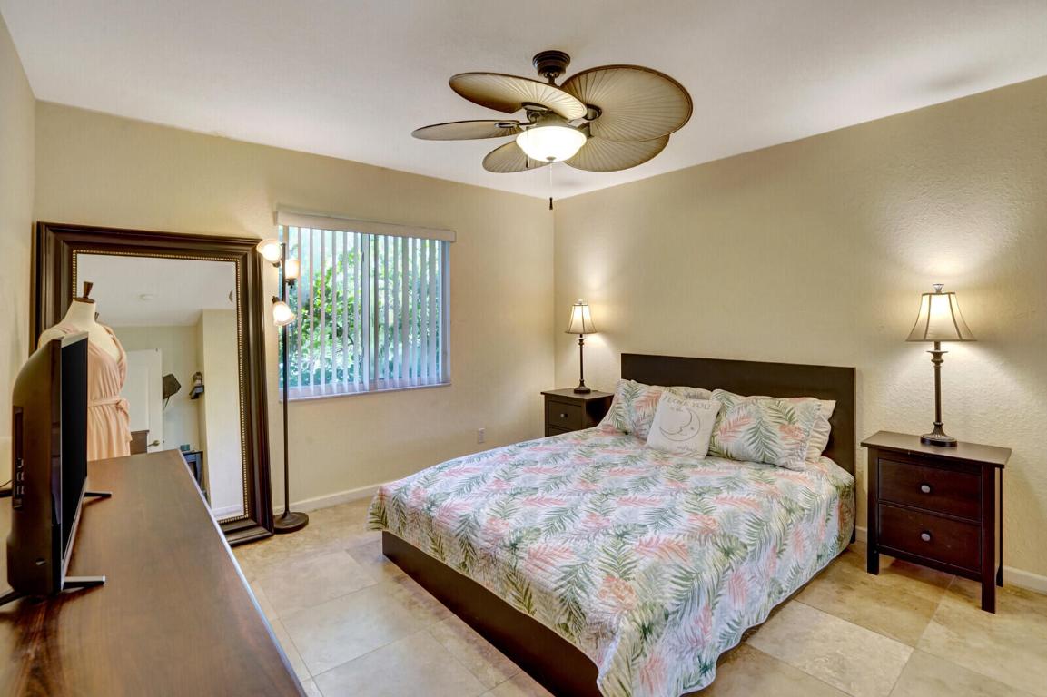 7534 Coconut Boulevard