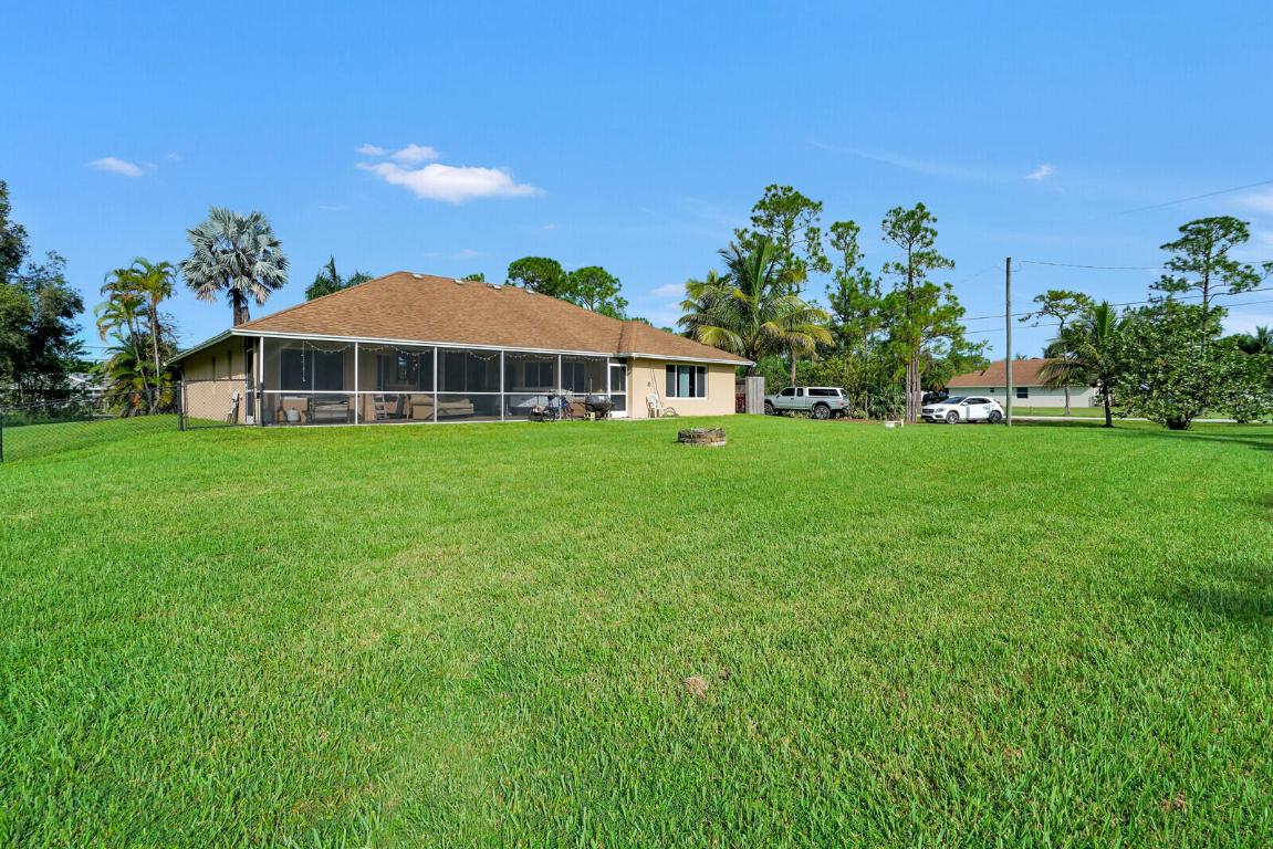 7534 Coconut Boulevard