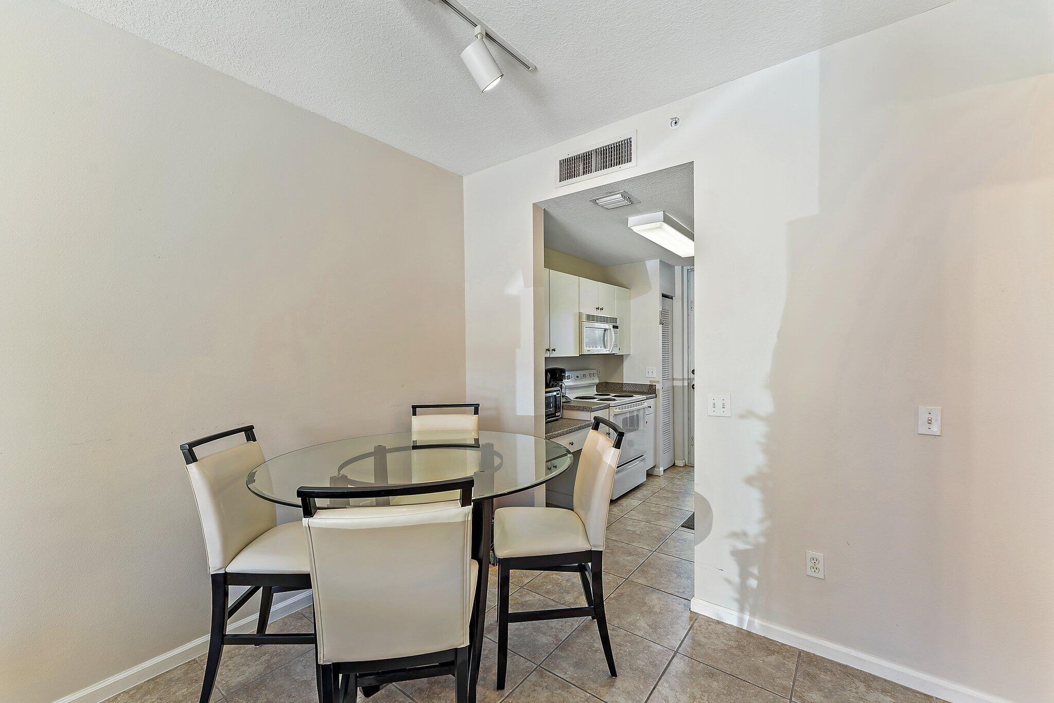 1080 University Boulevard Unit: 11