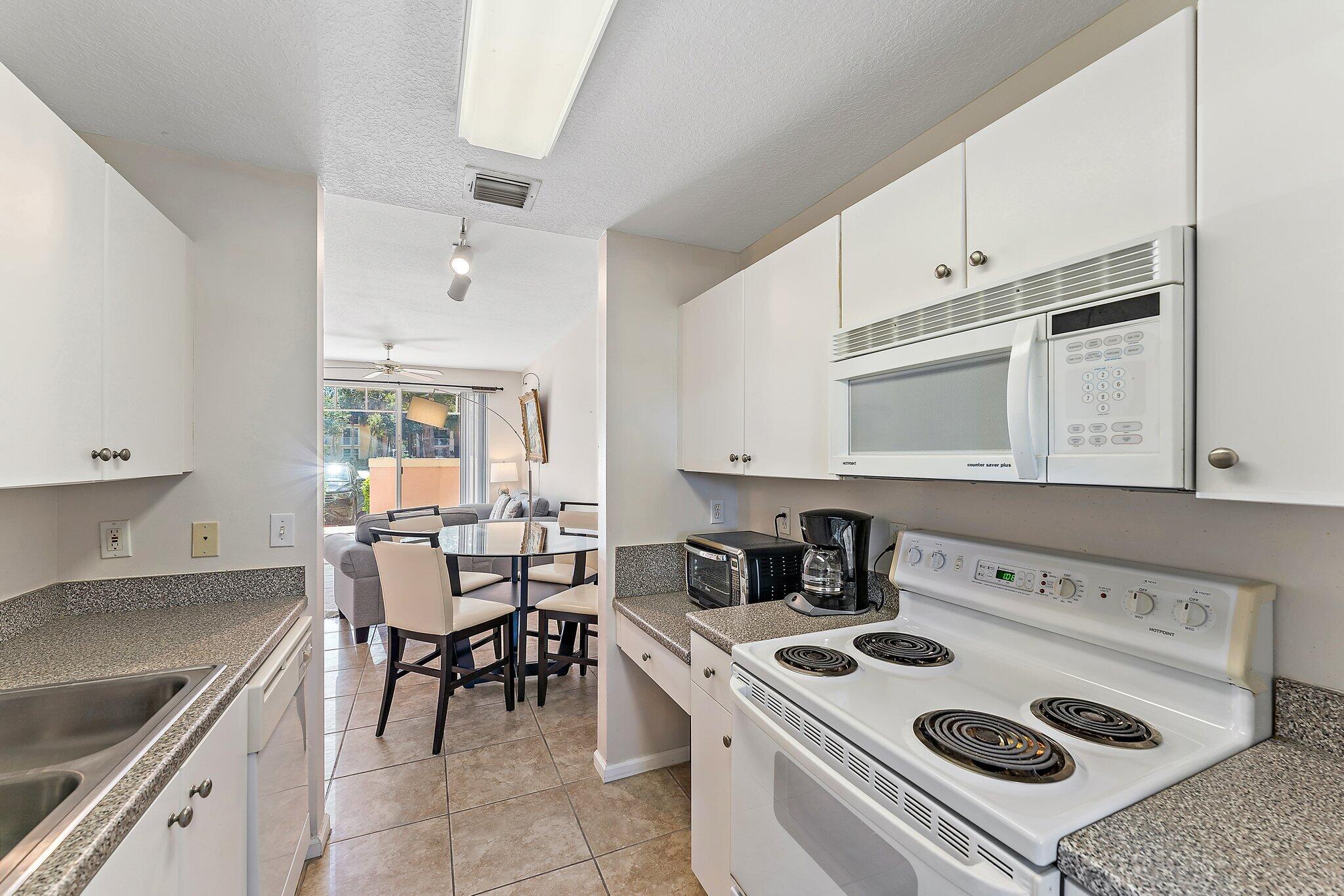 1080 University Boulevard Unit: 11
