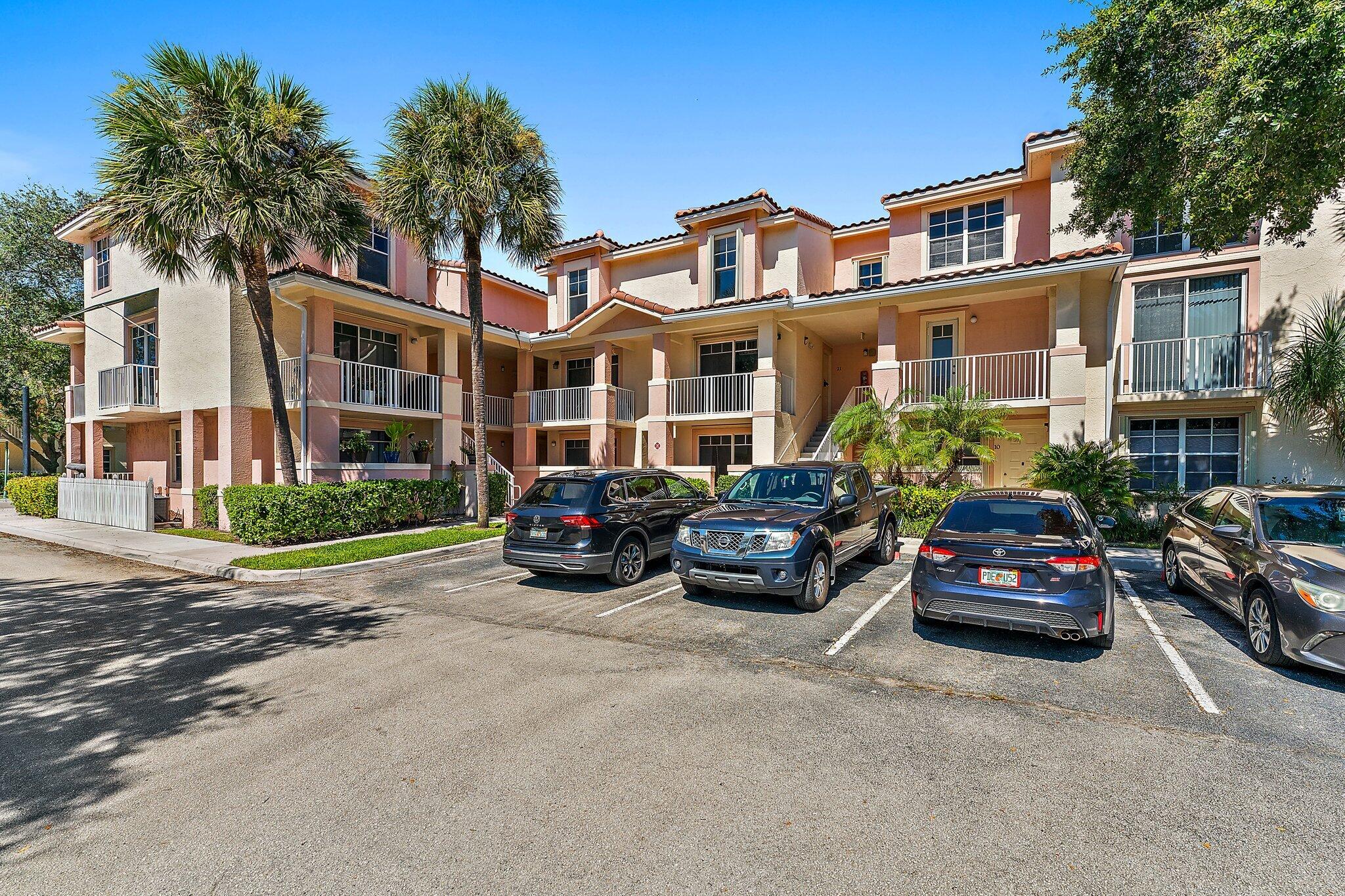 1080 University Boulevard Unit: 11