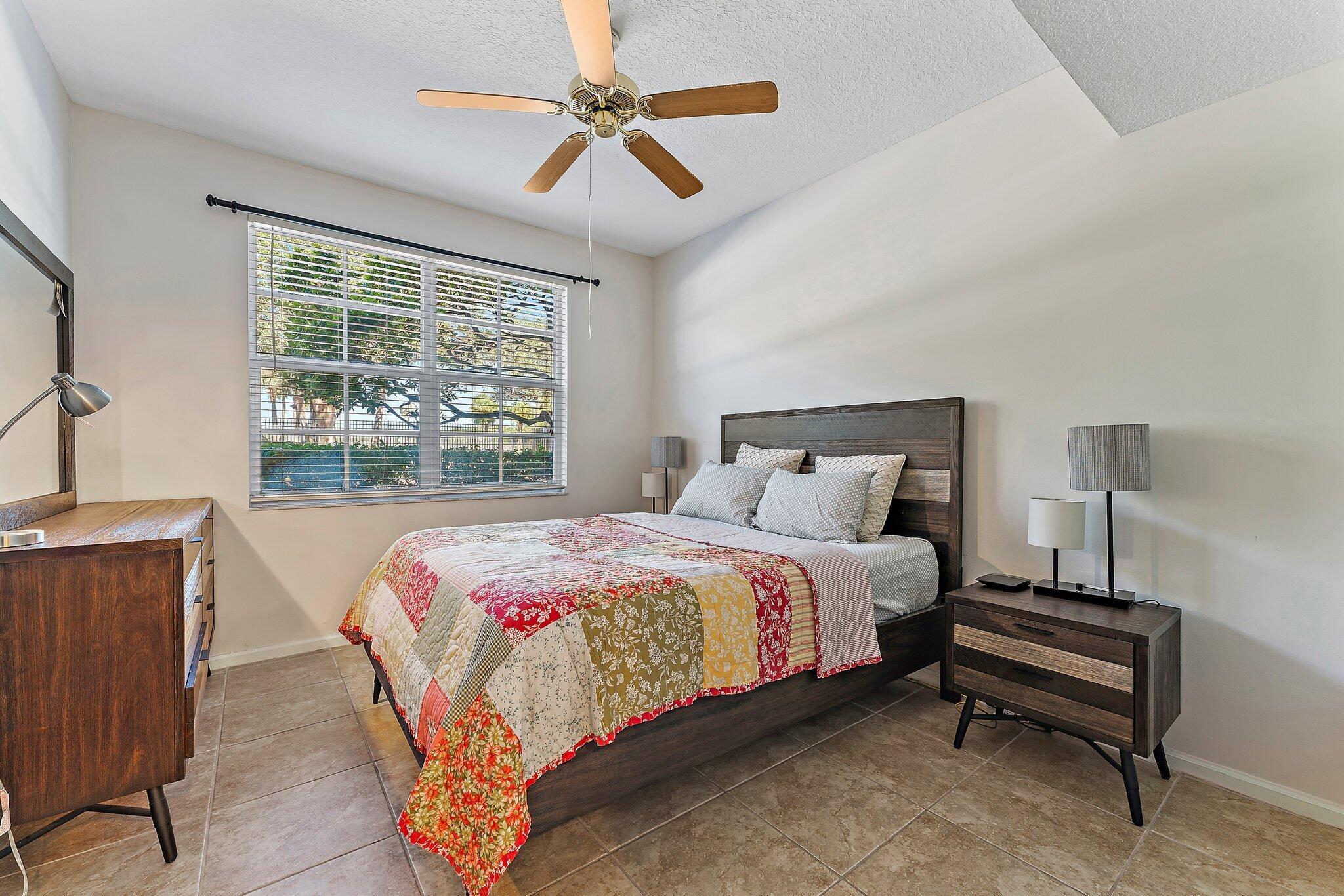 1080 University Boulevard Unit: 11