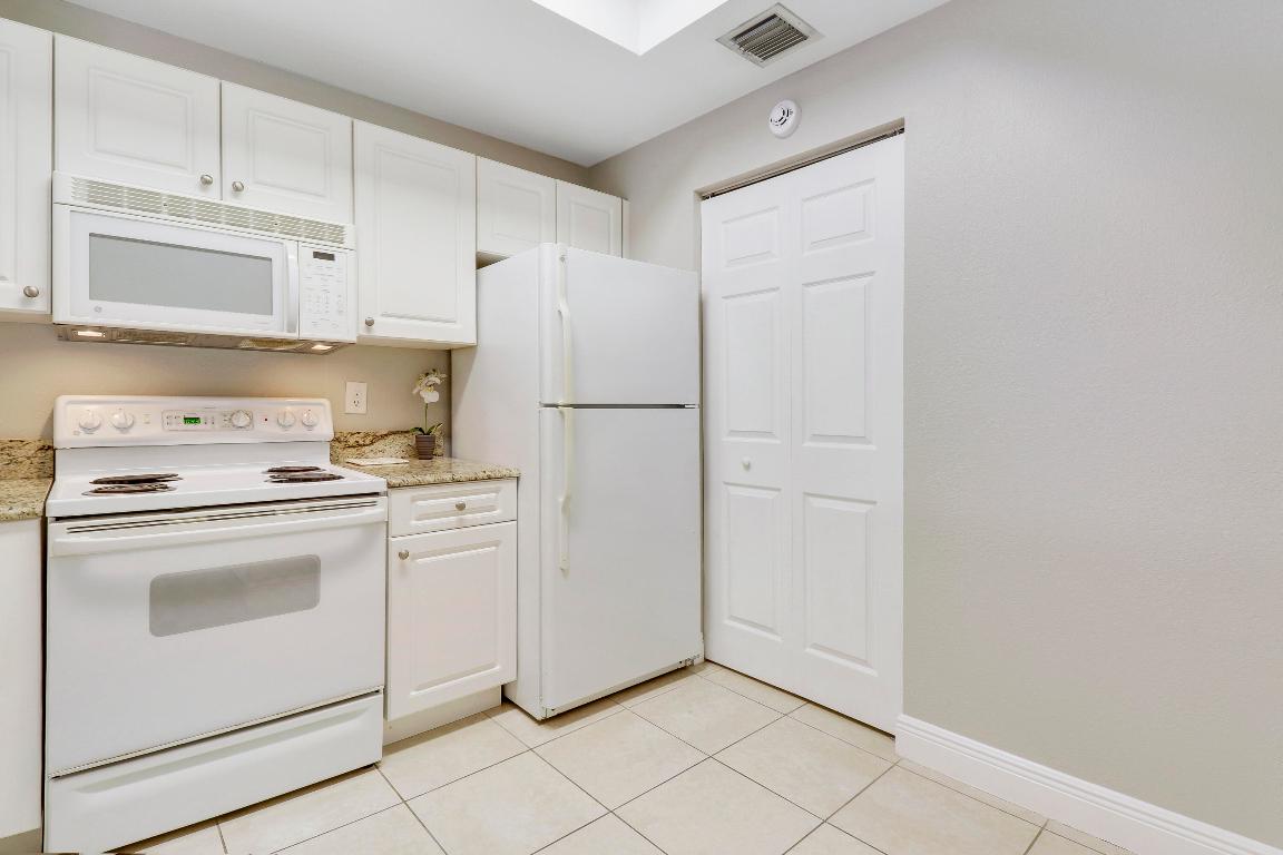 2809 Amalei Drive Unit: 103