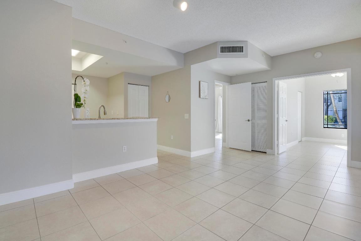 2809 Amalei Drive Unit: 103