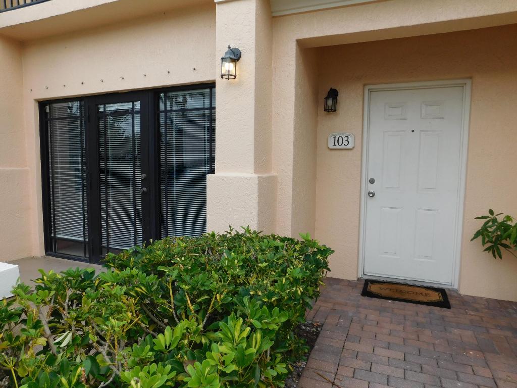2809 Amalei Drive Unit: 103