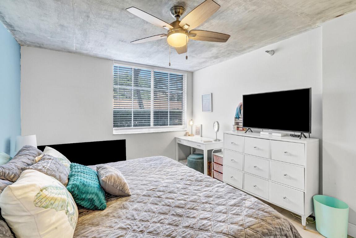 123 Yacht Club Way Unit: 107