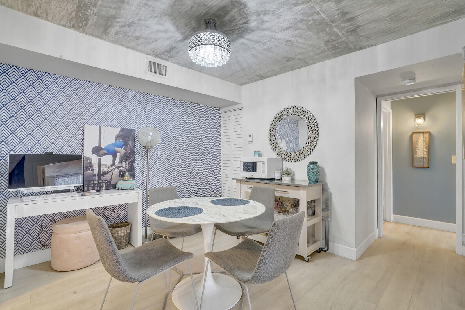 123 Yacht Club Way Unit: 107