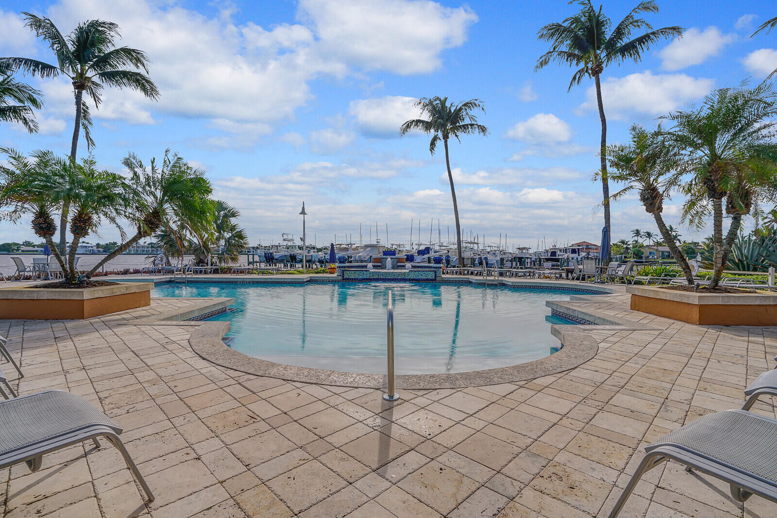 123 Yacht Club Way Unit: 107