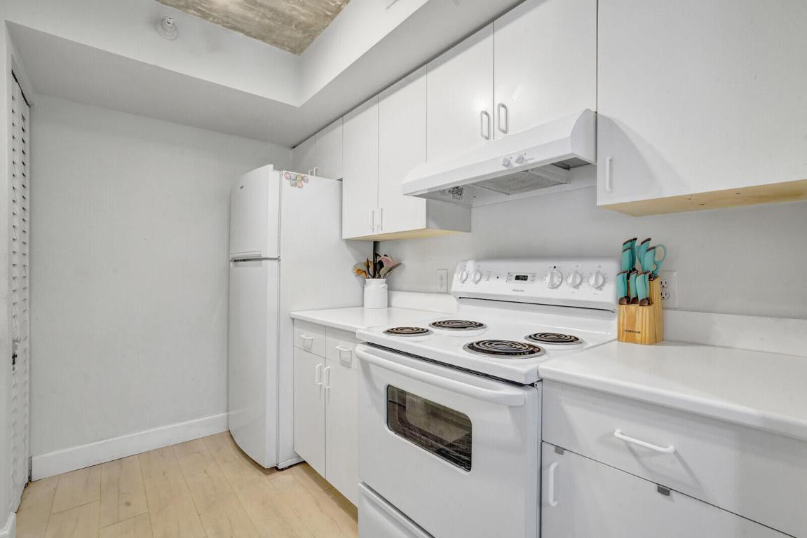 123 Yacht Club Way Unit: 107