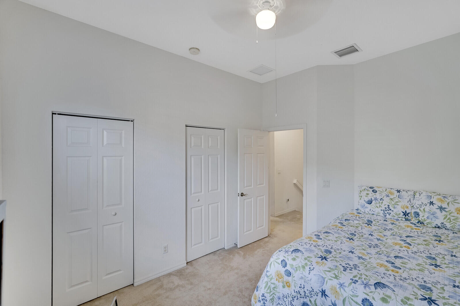 4890 Bonsai Circle Unit: 200