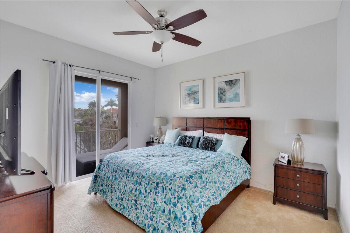 4890 Bonsai Circle Unit: 200