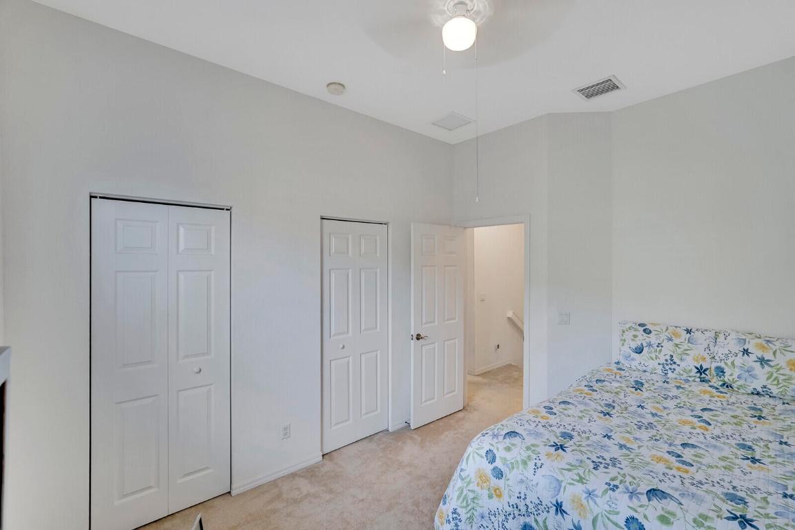 4890 Bonsai Circle Unit: 200