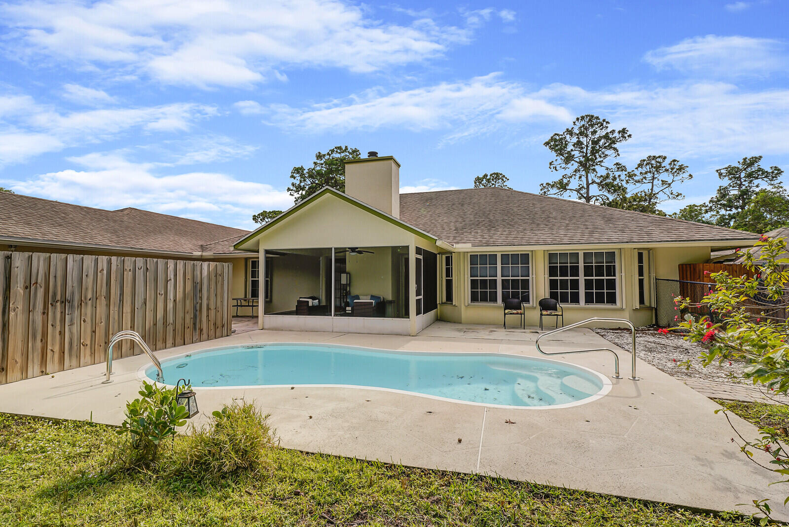 11953 66th Street N