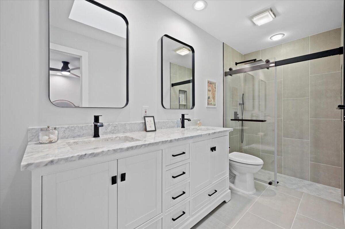 9601 Chapman Oak Court