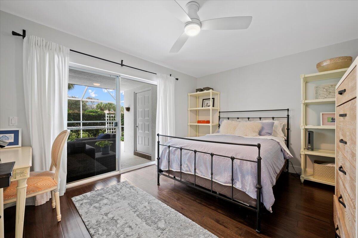 9601 Chapman Oak Court