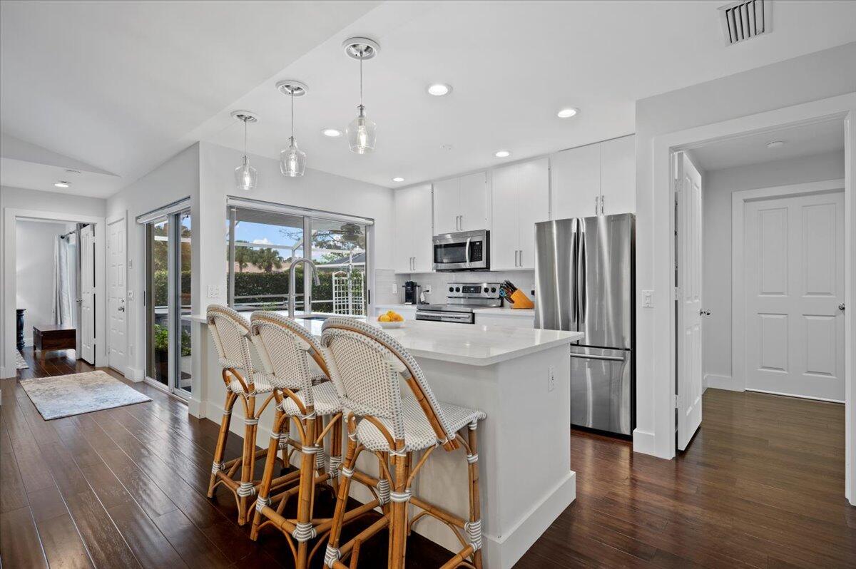 9601 Chapman Oak Court