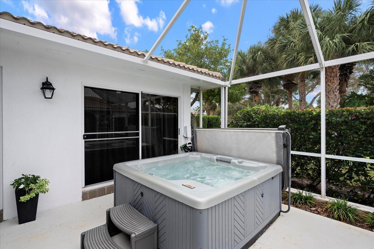 9601 Chapman Oak Court