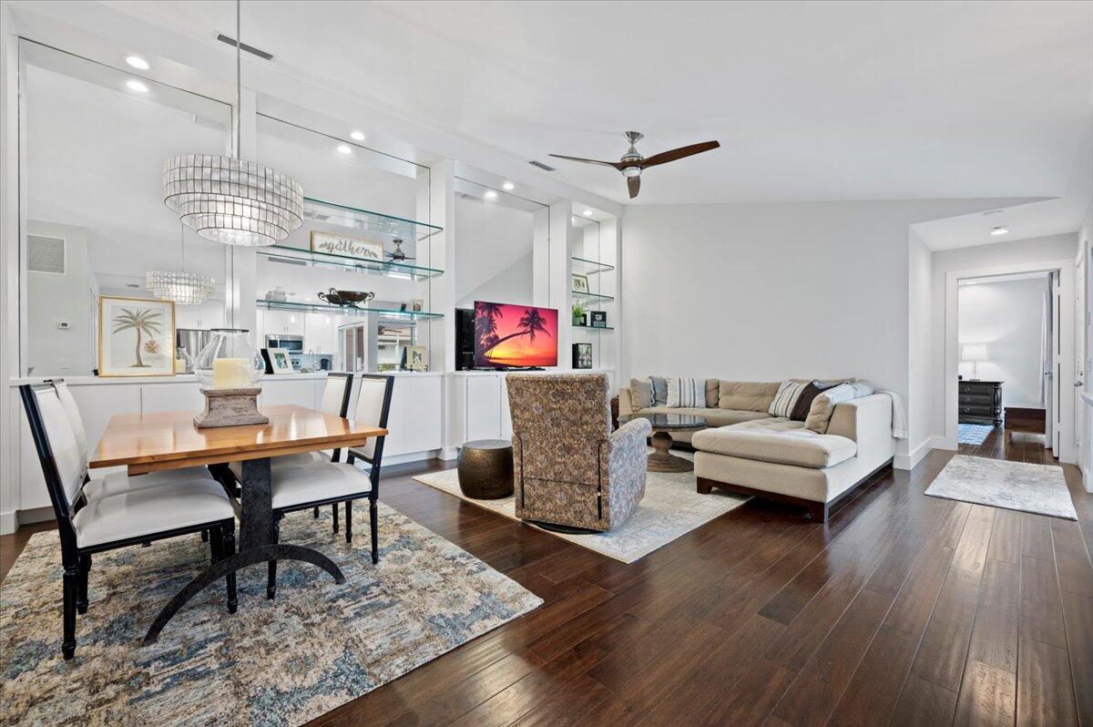 9601 Chapman Oak Court