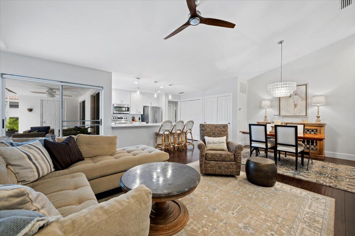 9601 Chapman Oak Court