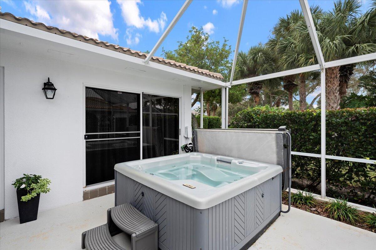 9601 Chapman Oak Court