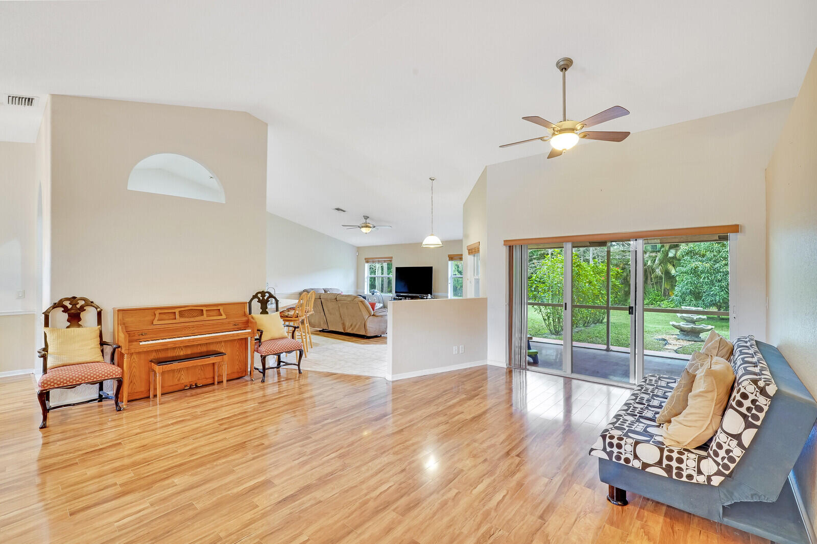 15728 81st Terrace N