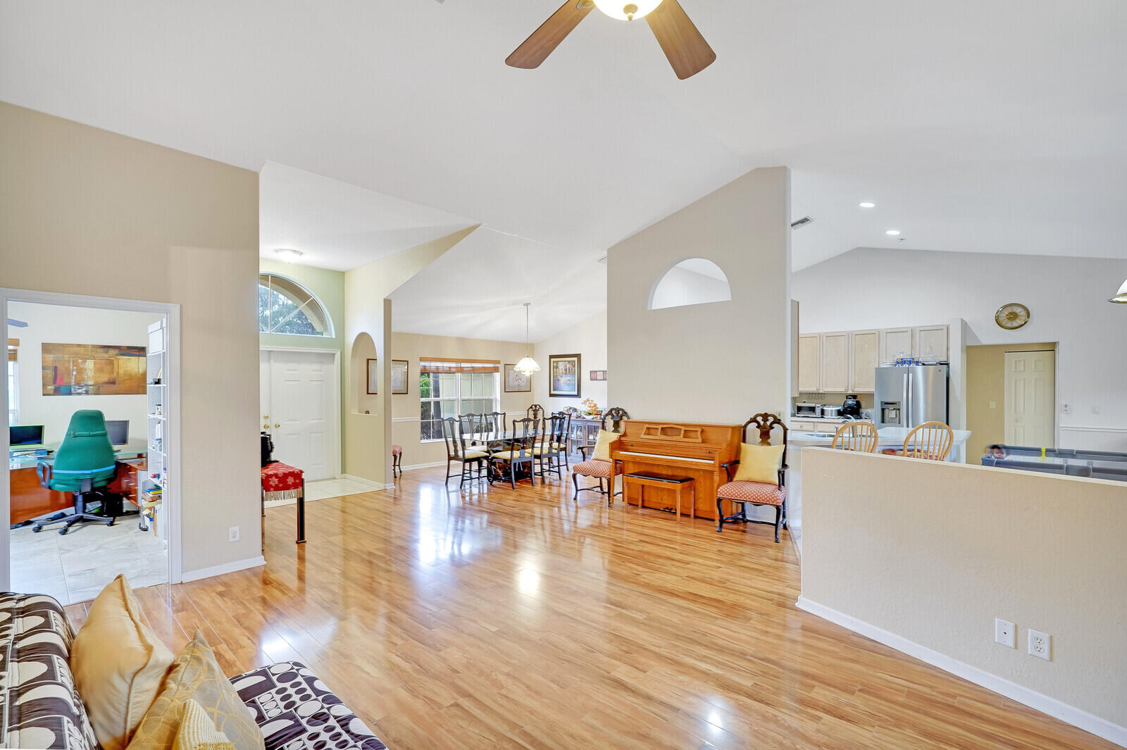 15728 81st Terrace N