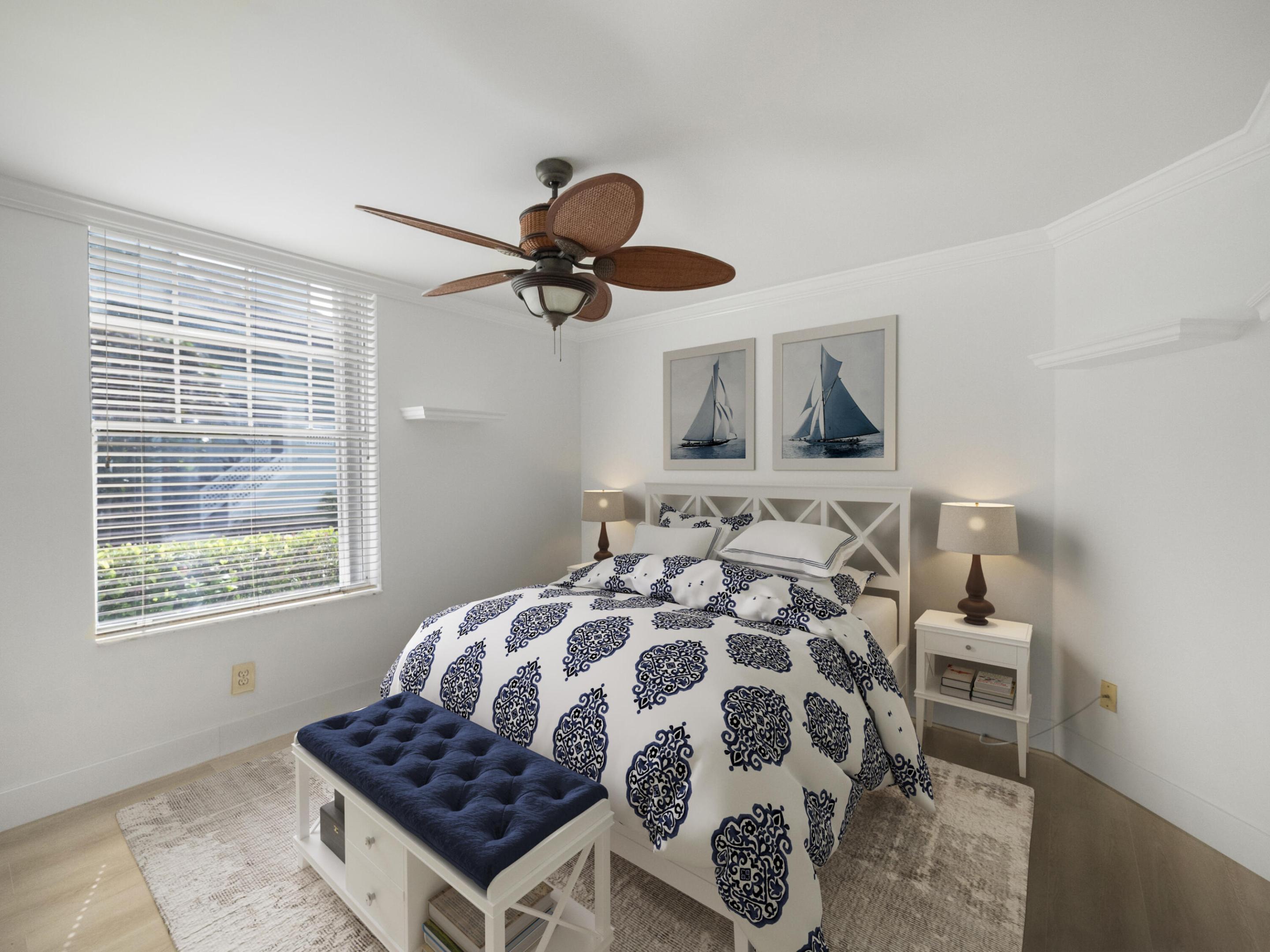 607 Mainsail Circle