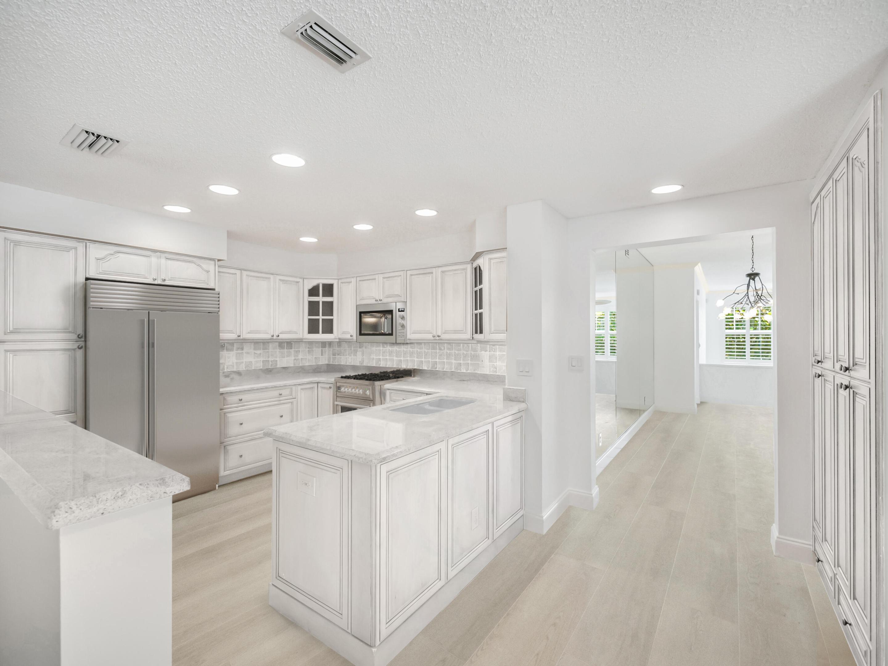 607 Mainsail Circle