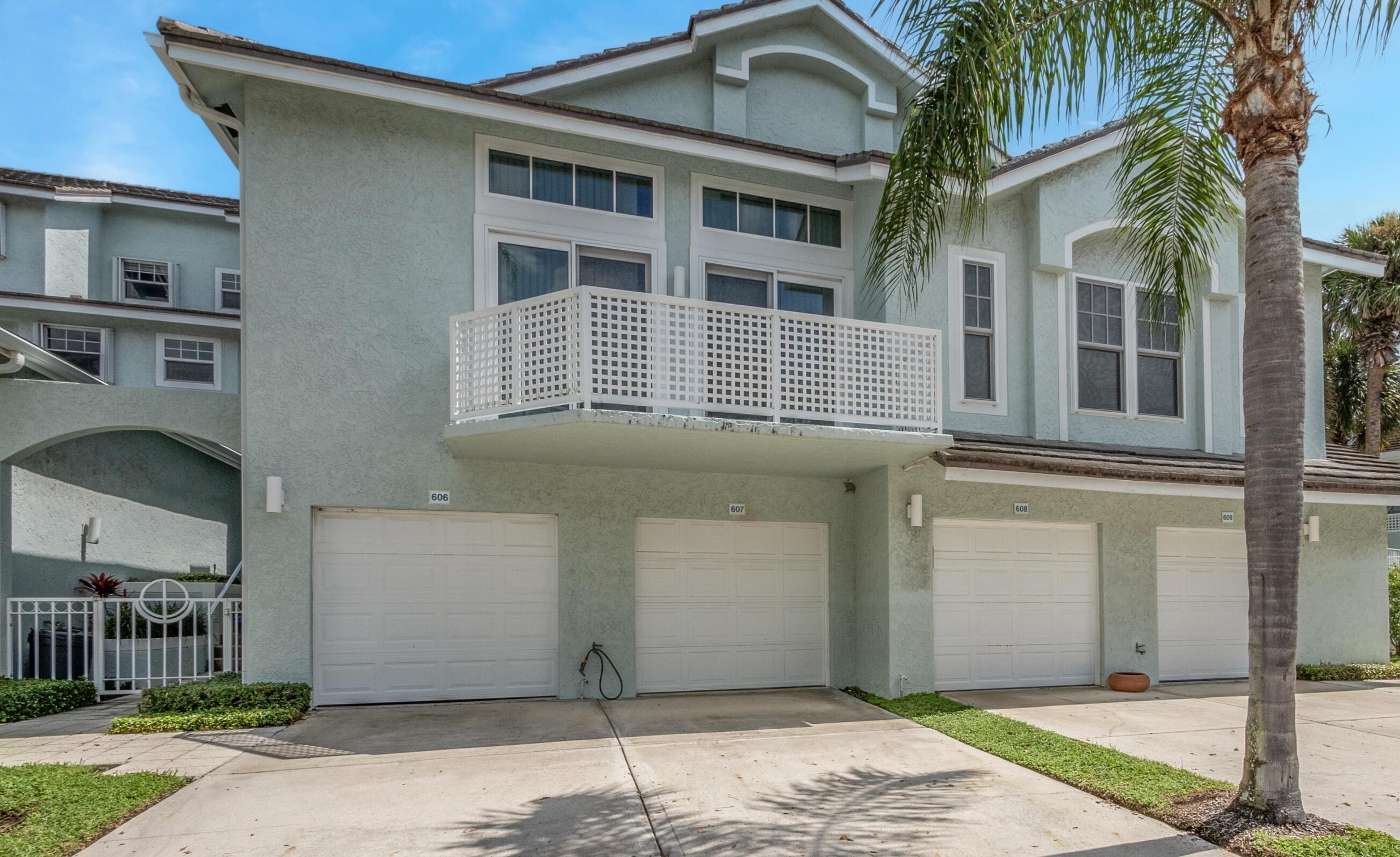 607 Mainsail Circle