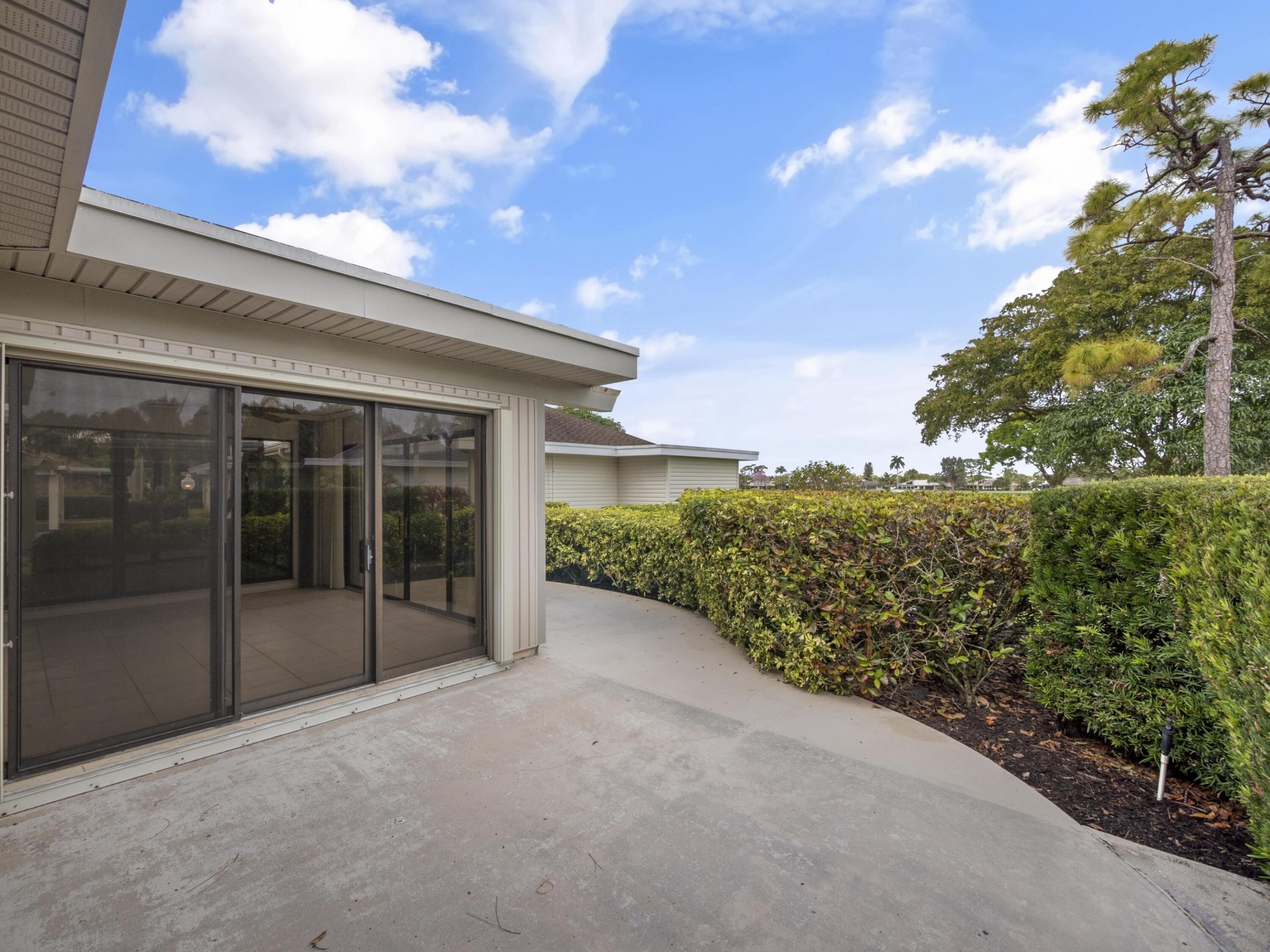 13731 Eastpointe Way