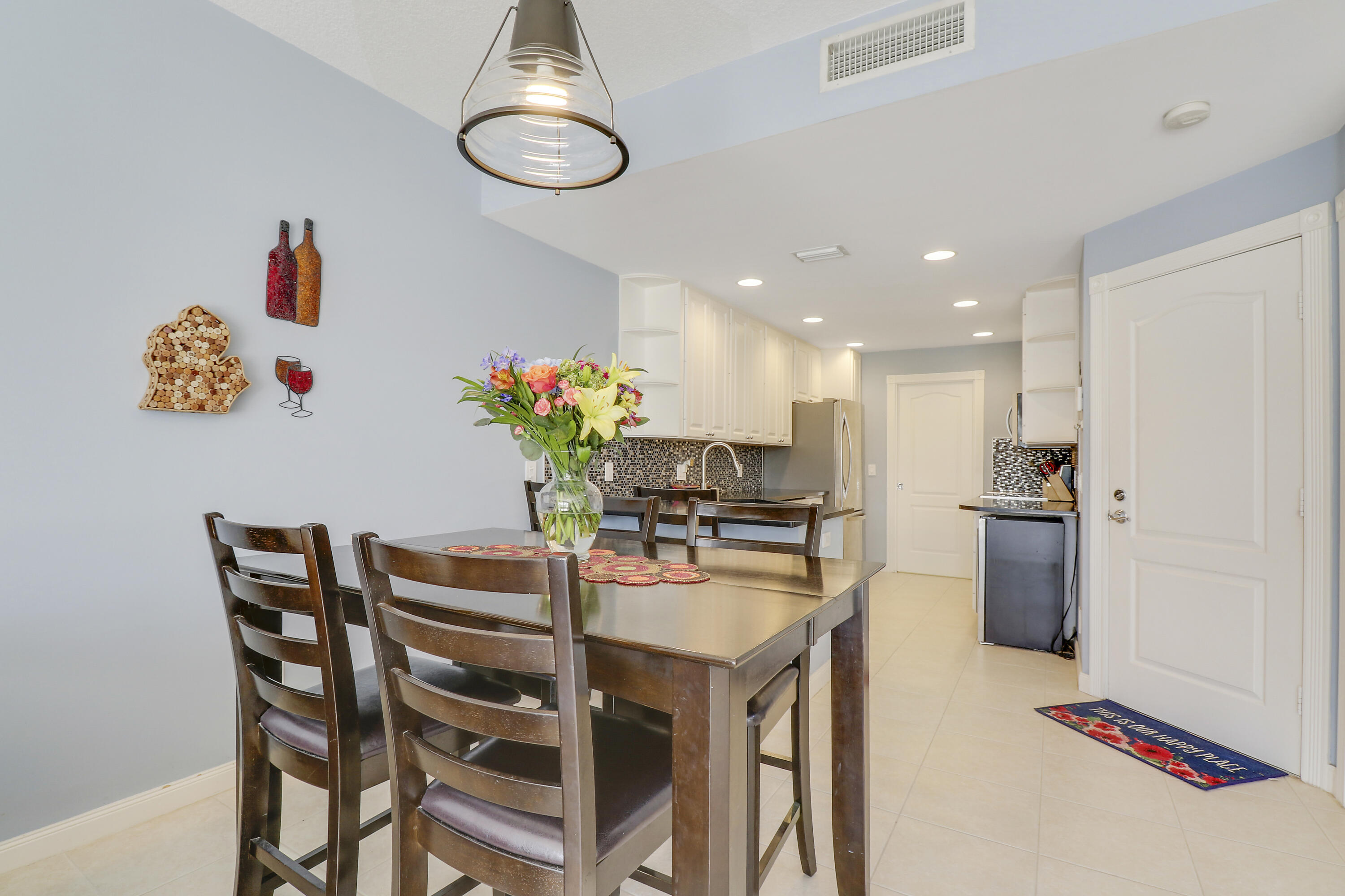 142 Santa Barbara Way