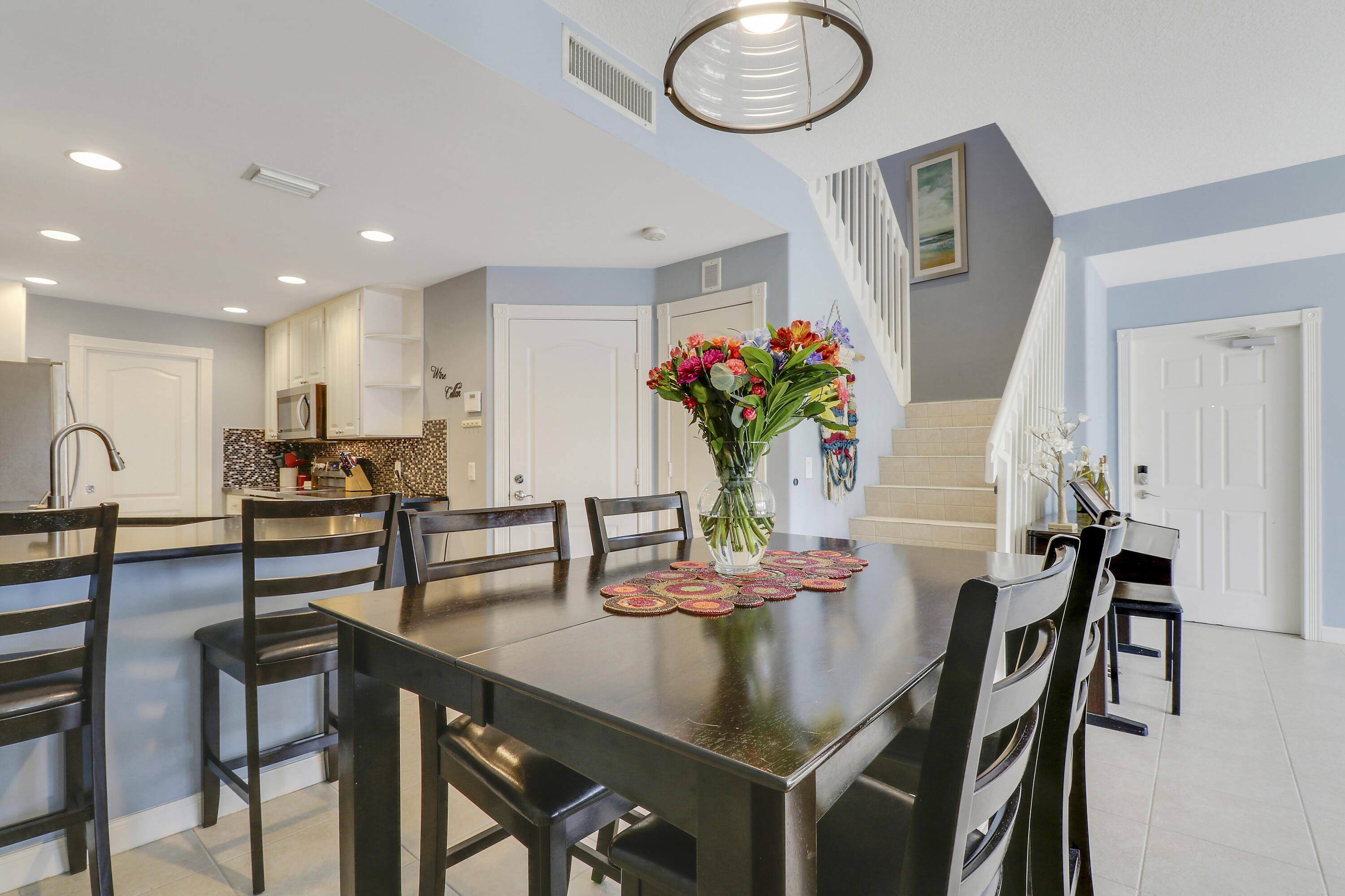 142 Santa Barbara Way