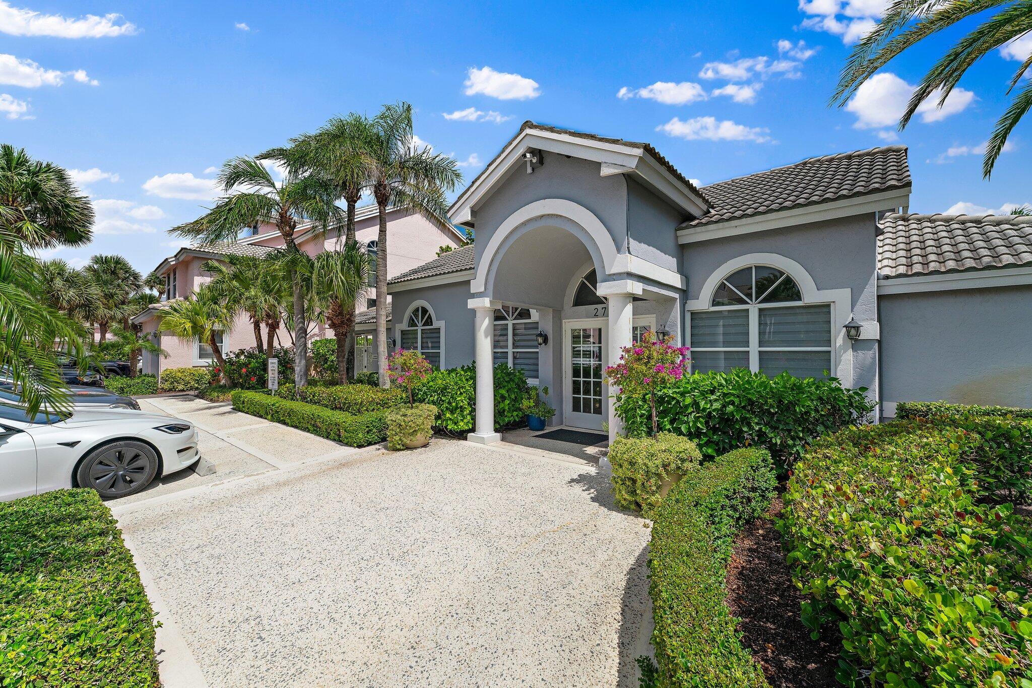 2905 Fairway Drive N