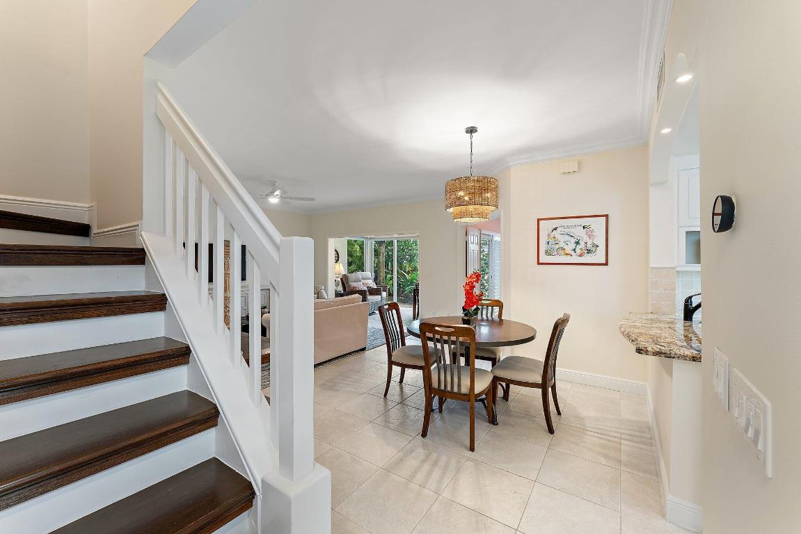 2905 Fairway Drive N