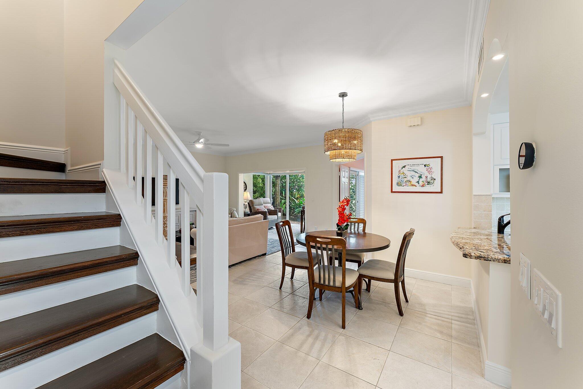 2905 Fairway Drive N