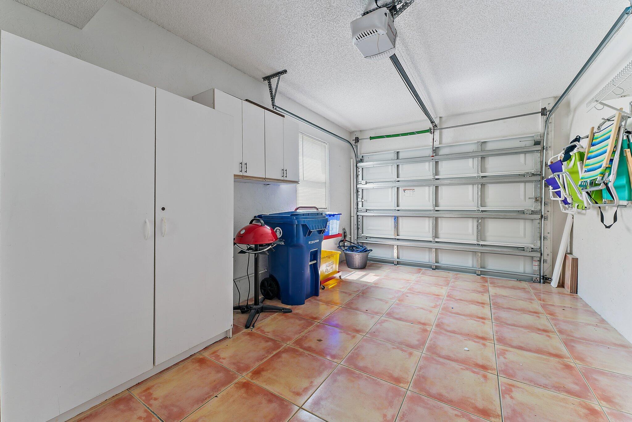 2905 Fairway Drive N