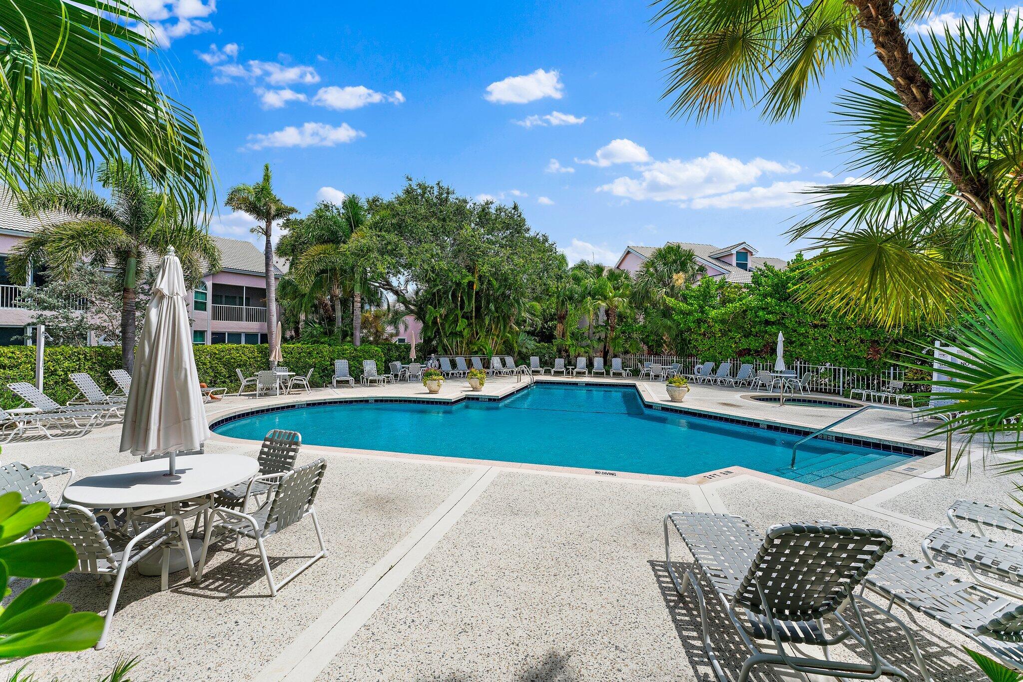 2905 Fairway Drive N