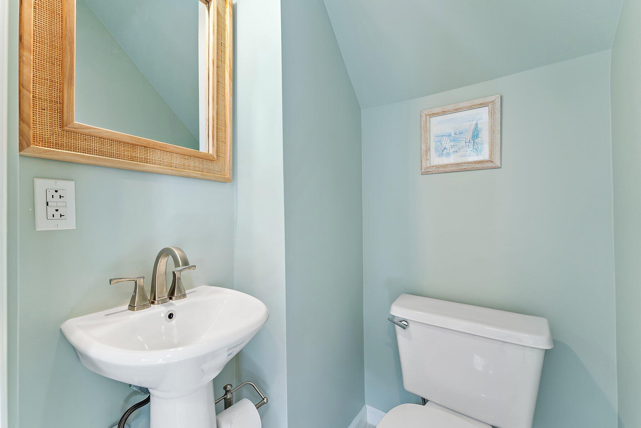 2905 Fairway Drive N