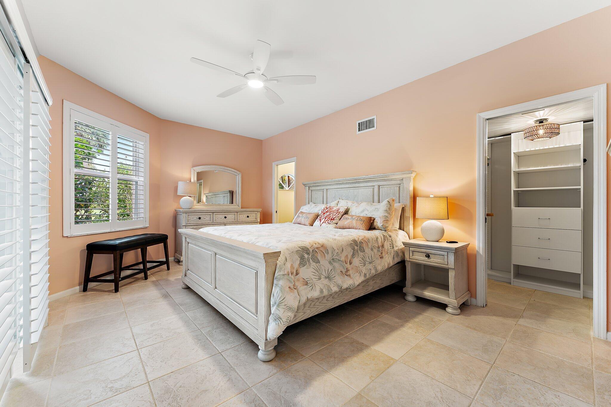 2905 Fairway Drive N