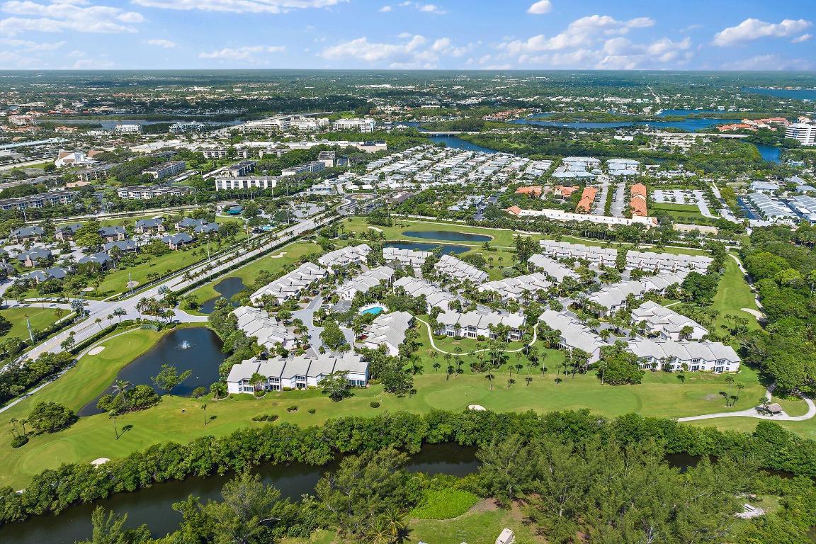 2905 Fairway Drive N