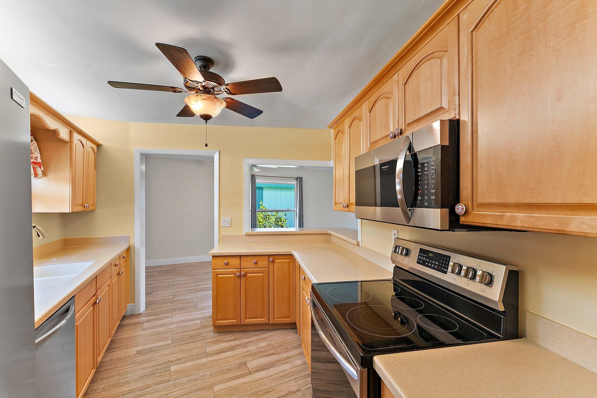 324 SW Indian Groves Drive