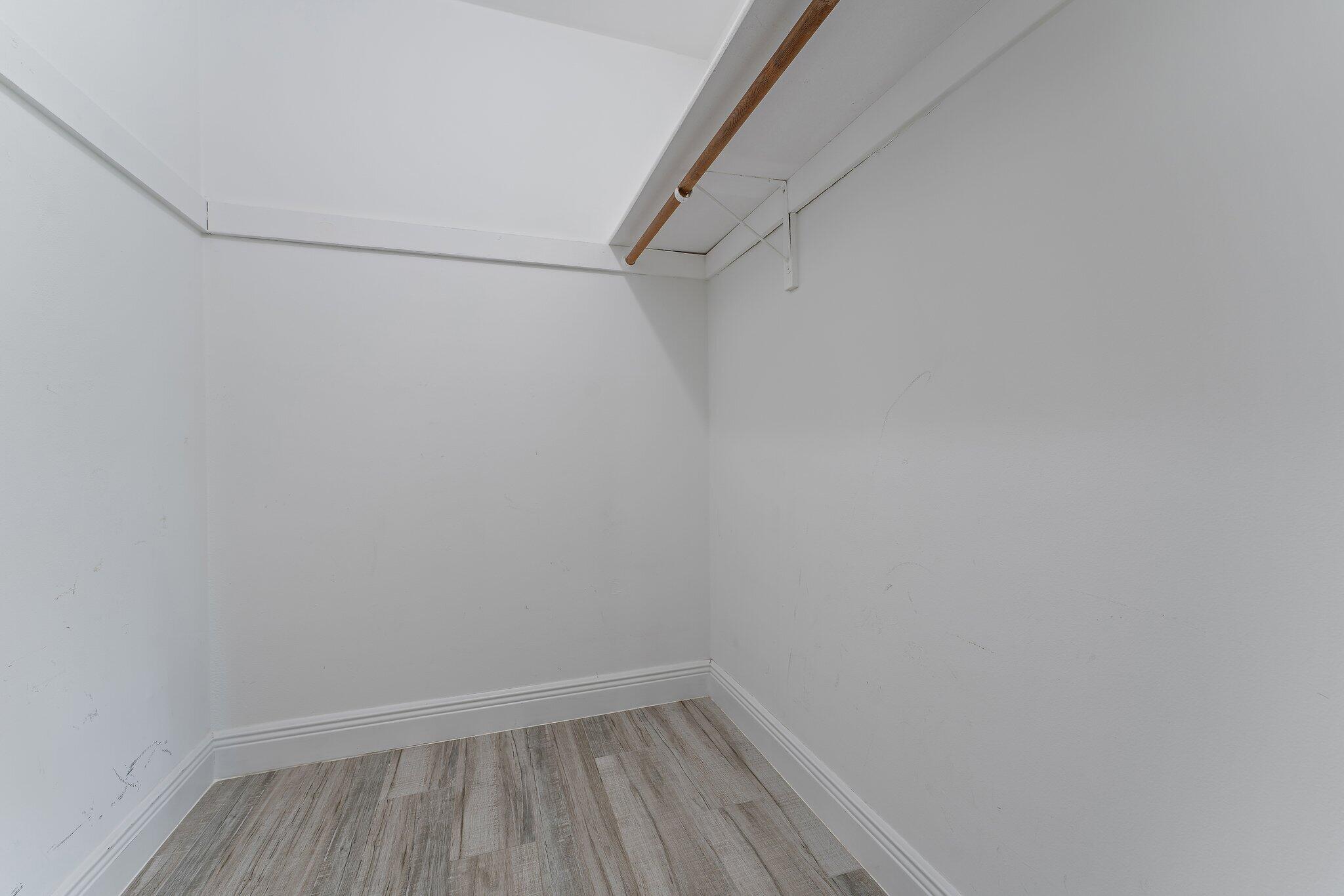 324 SW Indian Groves Drive