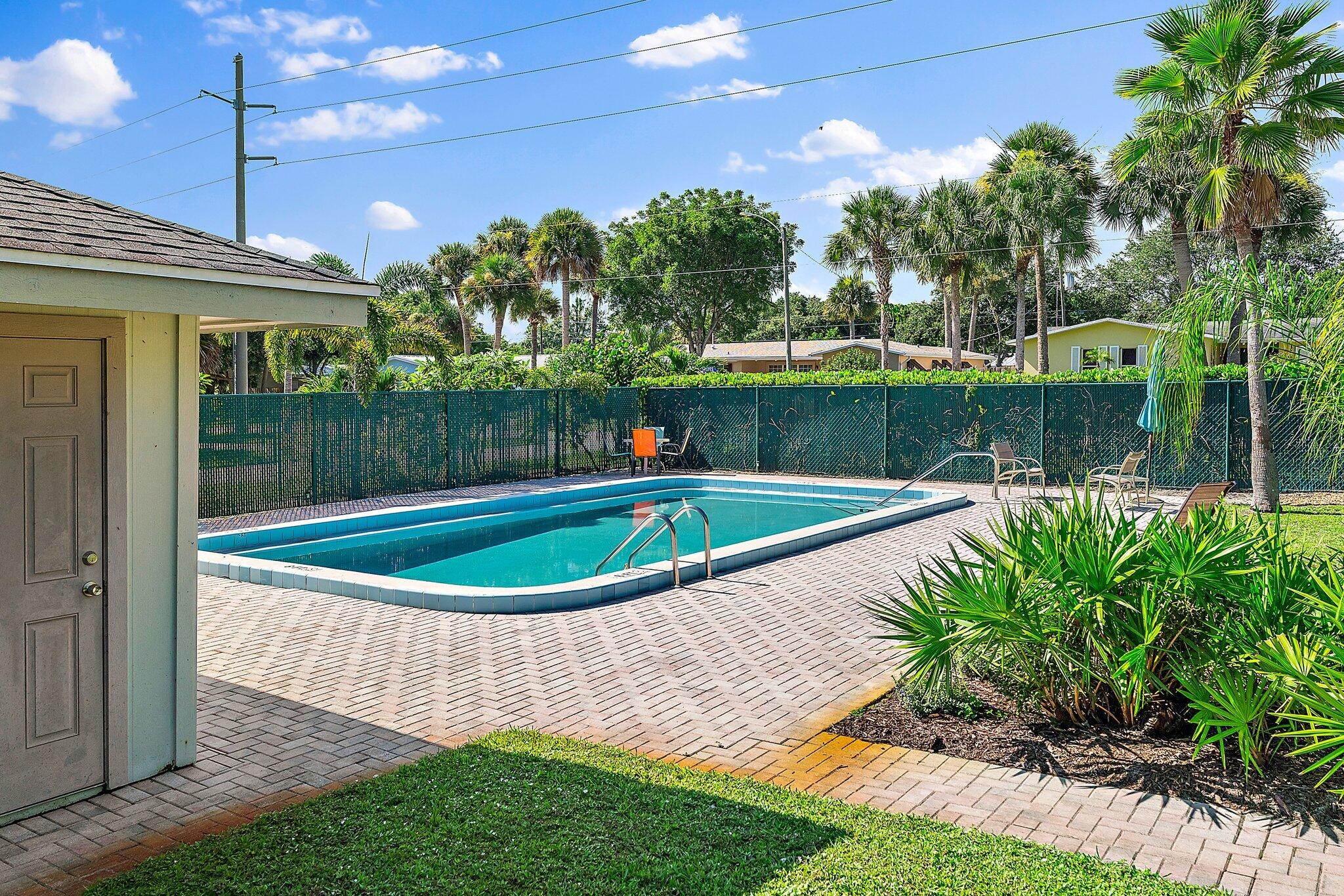 324 SW Indian Groves Drive