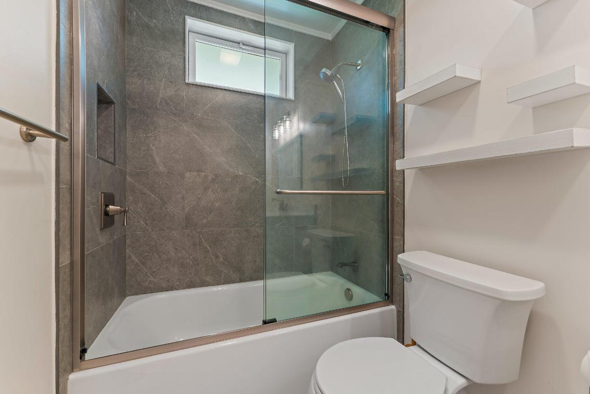 324 SW Indian Groves Drive