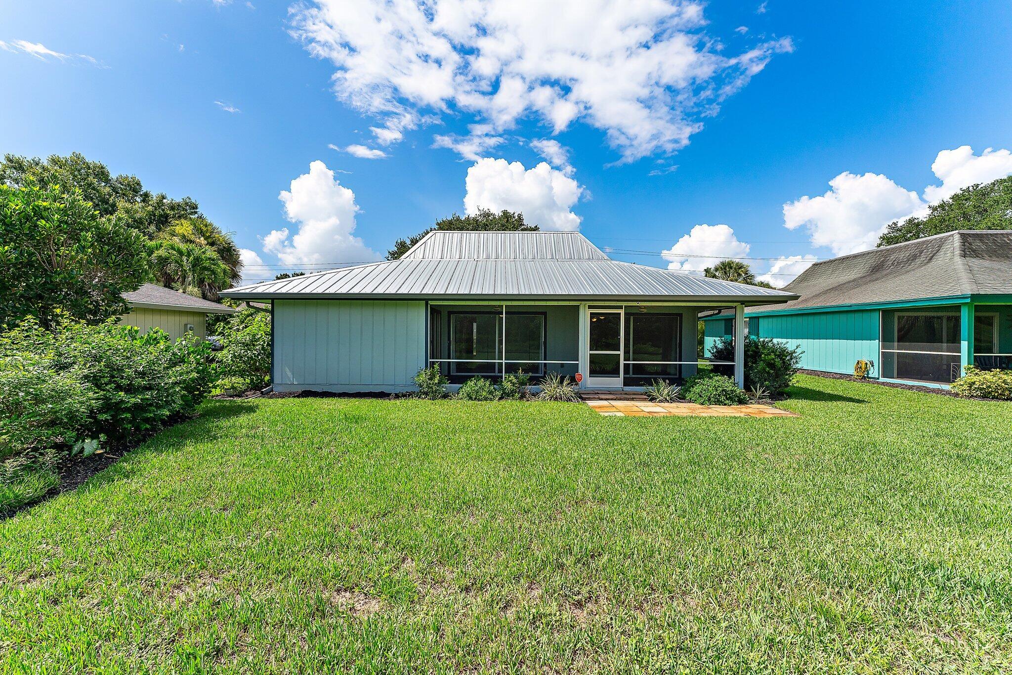 324 SW Indian Groves Drive