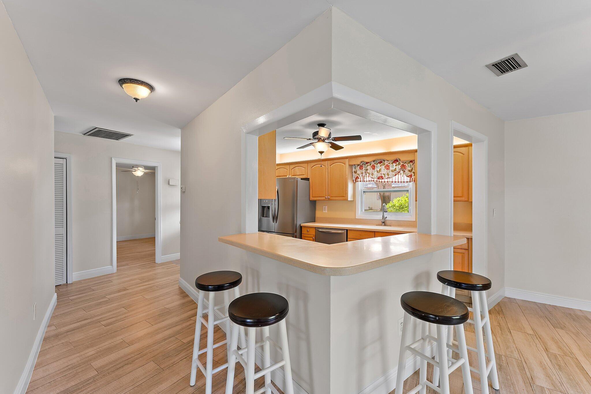 324 SW Indian Groves Drive