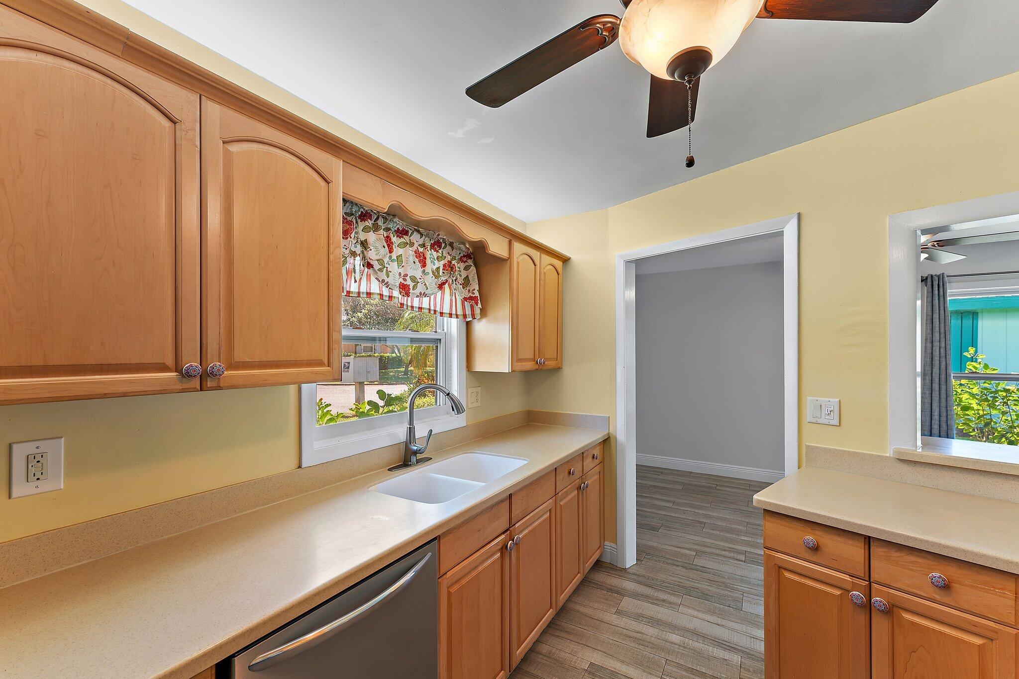 324 SW Indian Groves Drive