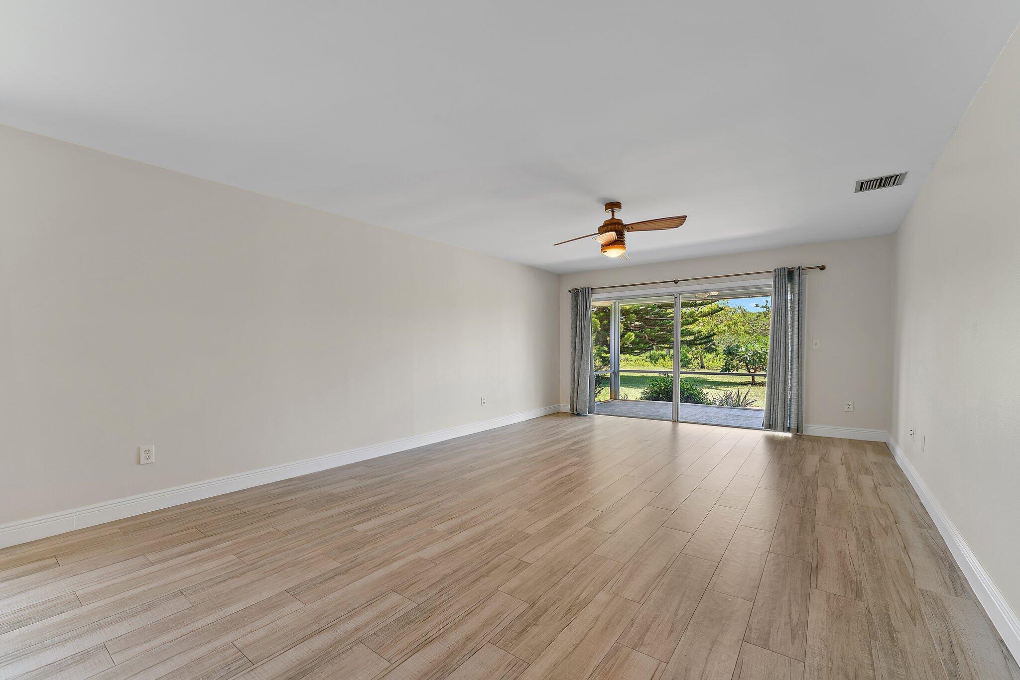 324 SW Indian Groves Drive