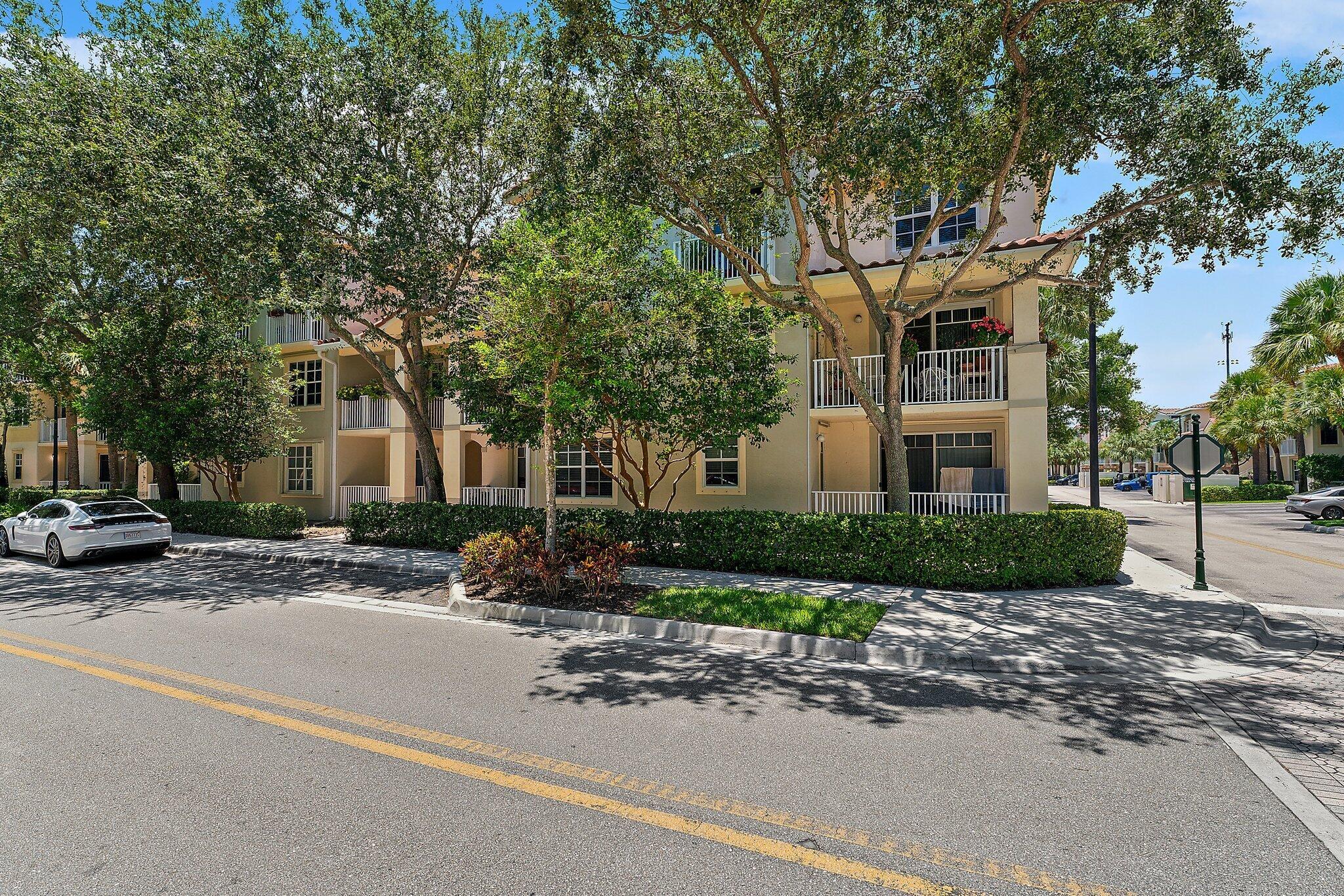 4736 Chancellor Drive 22